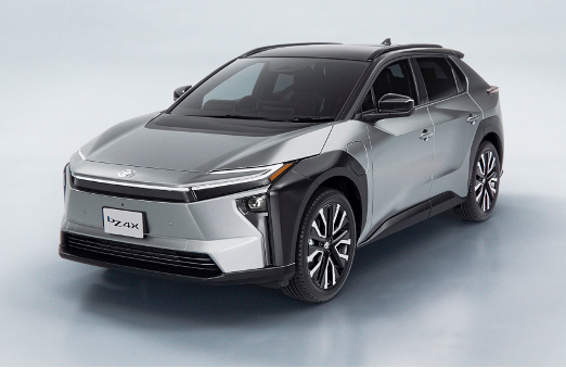 航続距離が746kmに！トヨタ「bZ4X」の大幅改良がEVの常識を覆す！！
